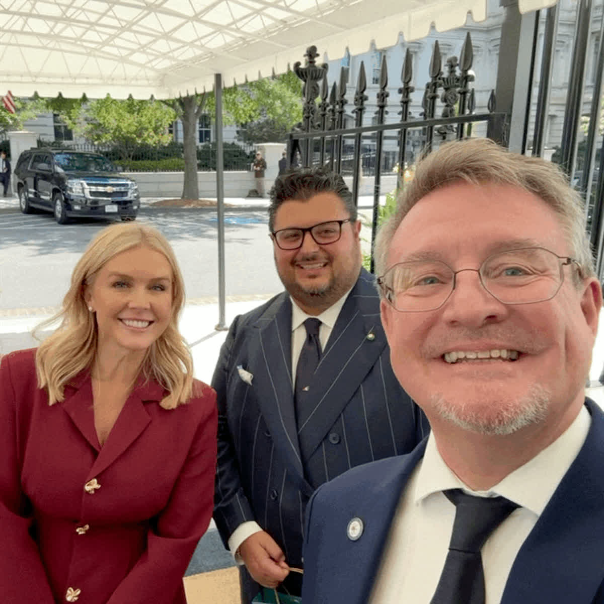 Mark Finlay at the West Wing with White House Press Secretary Karoline Leavitt and Alessandro Iovino